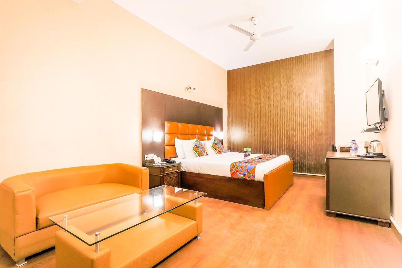 Fabhotel Conclave Boutique New Delhi Ngoại thất bức ảnh